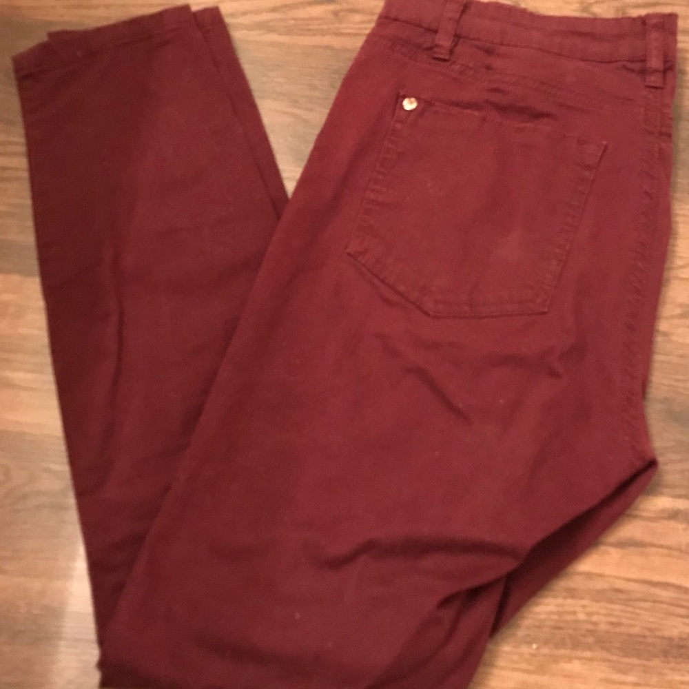 Red skinny pants
